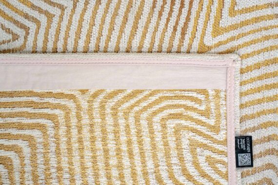 Louis De Poortere teppich Meditation Coral 9799 Yellowhippy back